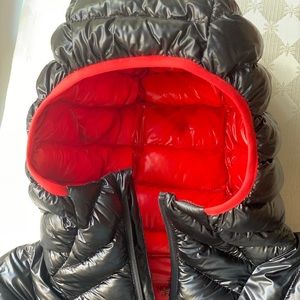 North face L summit series black and red puffy
